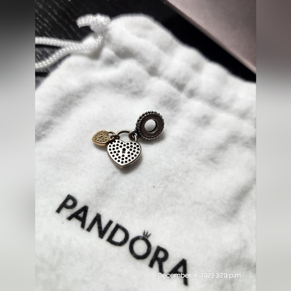 💛 Cute heart silver 🩶 and gold love locks Pandora charm with bag 💫 - Picture 5 of 12